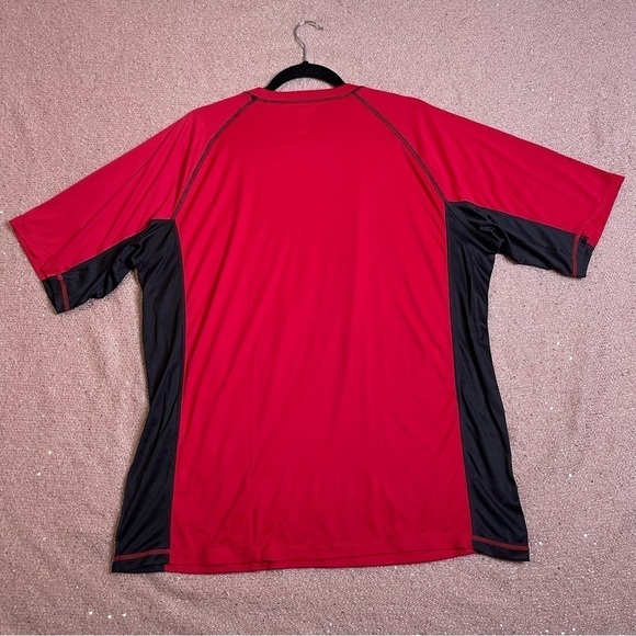 TSLA Men's Rashguard UPF 50+ Loose-Fit Short Sleeve Red & Black XL - Picture 4 of 9
